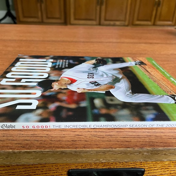 Red Sox 2007 championship, season, soft, cover book - Picture 3 of 3